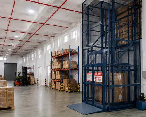 cargo lift bg